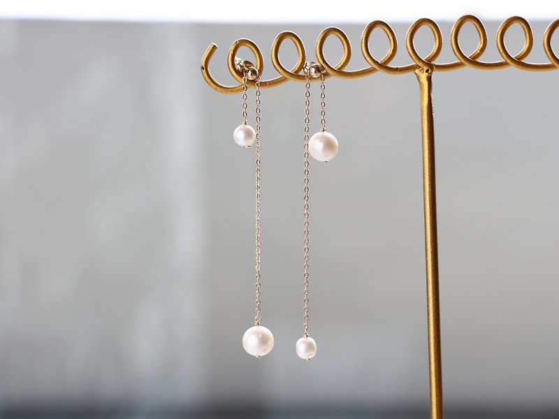 14kgf- Adjustable twin pearl pierced earrings - 耳環/耳夾 - 寶石 白色
