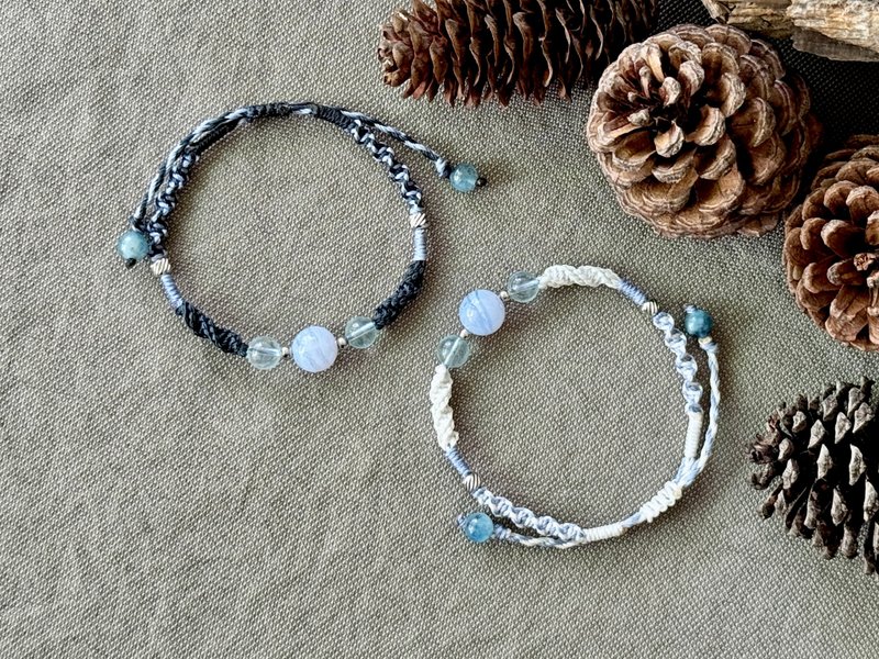 Liuyun/blue agate braided rope bracelet - สร้อยข้อมือ - คริสตัล สีน้ำเงิน