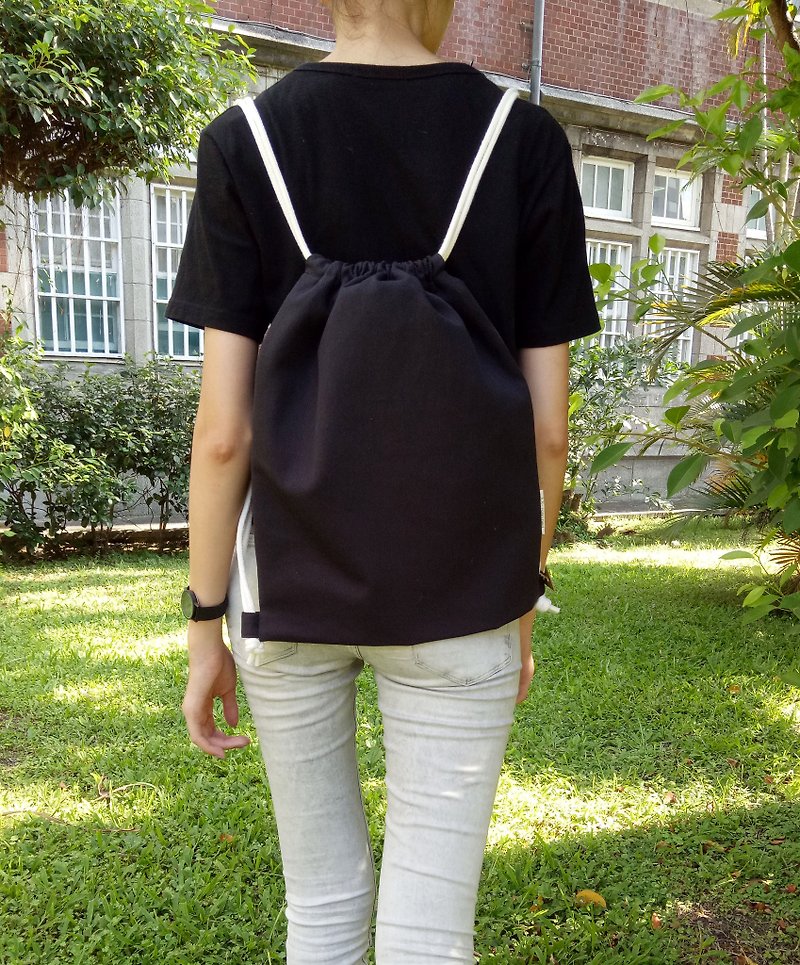 Black Lulu Drawstring Pocket - กระเป๋าหูรูด - ผ้าฝ้าย/ผ้าลินิน สีดำ