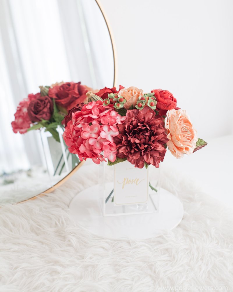 PROSPEROUS RED |  Paris vase for Home Decoration - 擺飾/家飾品 - 紙 紅色