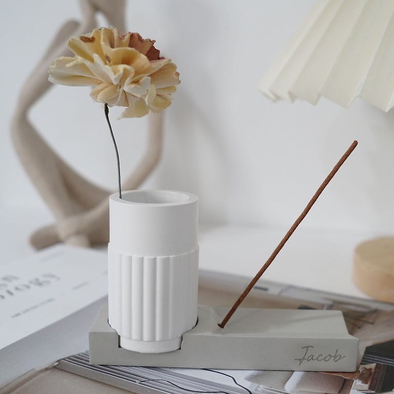[Customized Gift] Incense Holder – Pure White x Incense - น้ำหอม - ปูน สีเทา