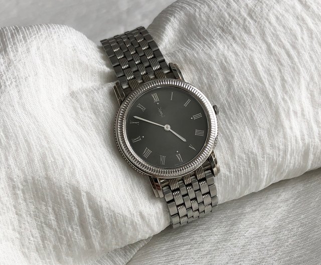 【希少】イヴ・サンローランYves Saint Laurent 腕時計 シルバー 日本直送 名牌中古包 】Yves Saint Laurent イヴ・サンローラン