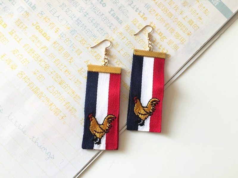 magichands hand-made earrings ear clip chicken stripes (red and black stripes) - ต่างหู - ผ้าฝ้าย/ผ้าลินิน สีแดง