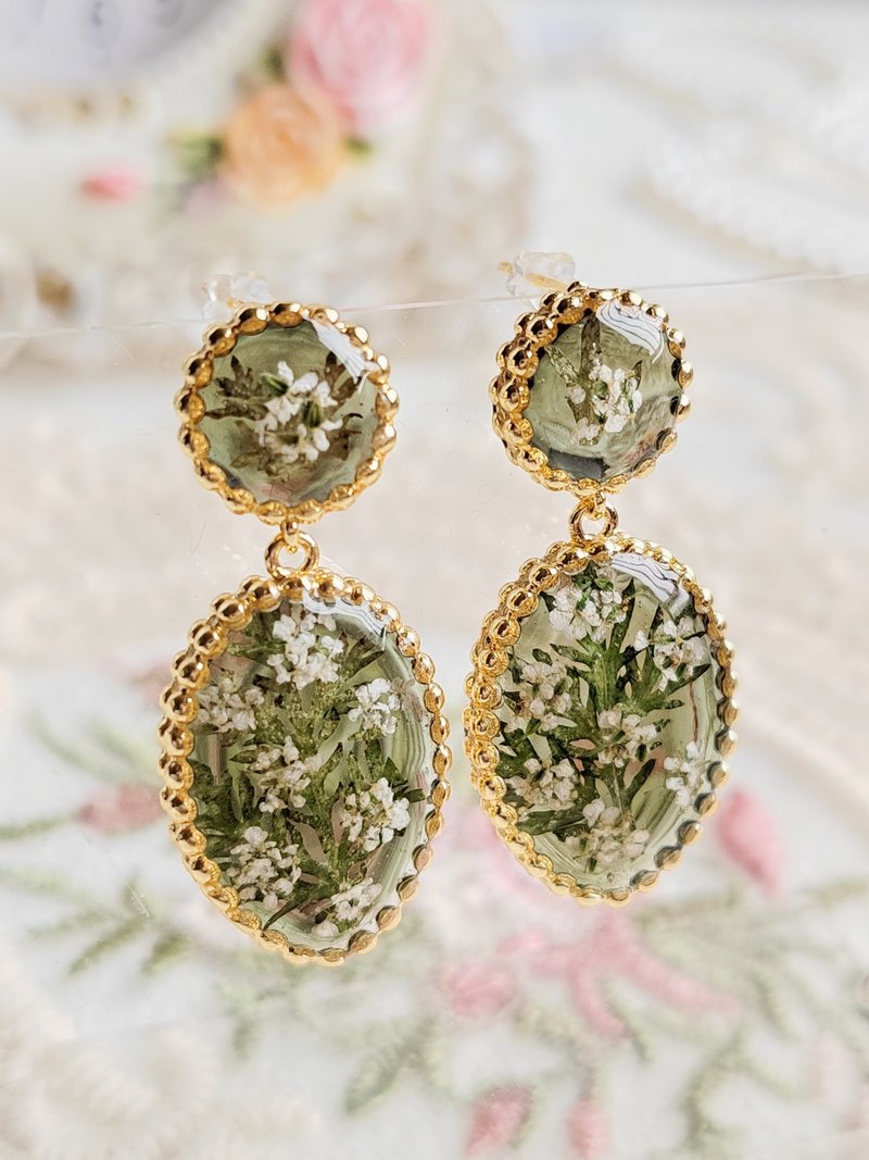 #EA104 绿野仙踪 Vintage green flower earrings stud earrings - Earrings & Clip-ons - Plants & Flowers Green