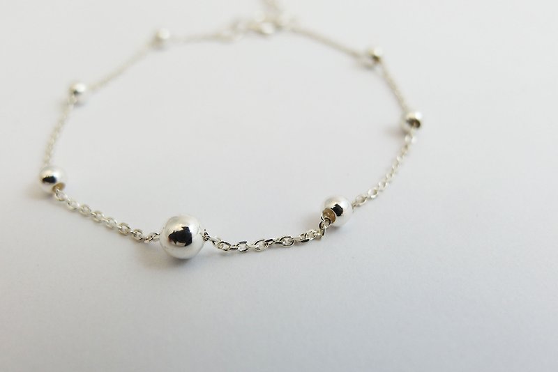 zo.craft round bead fine chain bracelet/925 sterling silver - สร้อยข้อมือ - โลหะ สีเทา