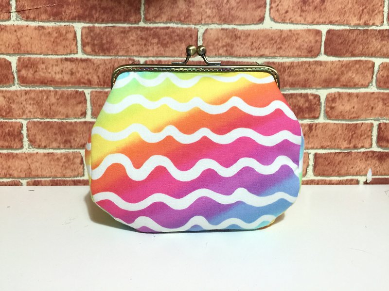 Rainbow wave meets the mouth gold bag / shoulder / side back / camera bag / cosmetic bag / sundries / large capacity - Toiletry Bags & Pouches - Cotton & Hemp Multicolor