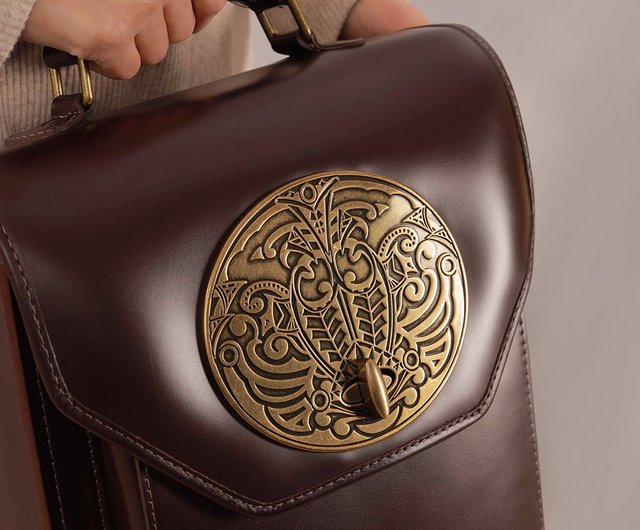 KOEY<イエロー>プラークレトロレザーバックパックブラウンセミサークル