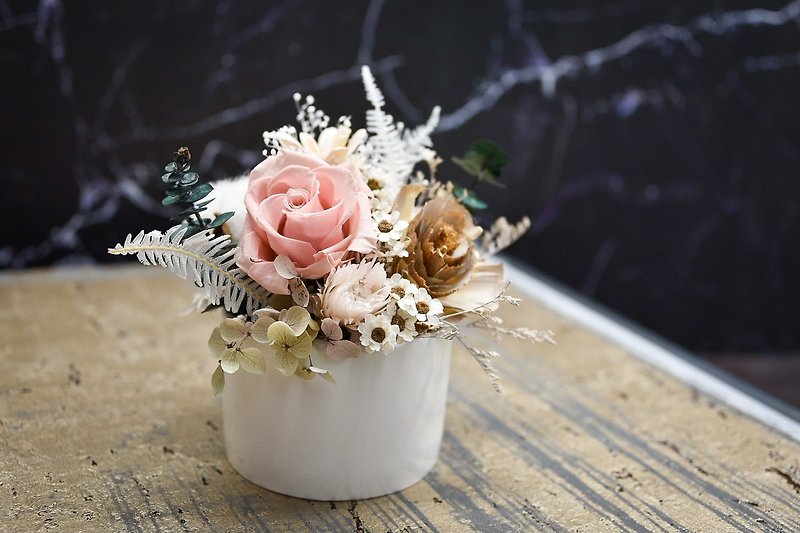 [Customized] Dry flowers (table-top round basin) - Dried Flowers & Bouquets - Plants & Flowers Pink