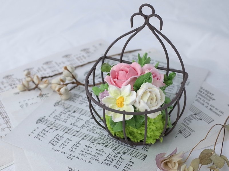 Floral Clay Mounted Rose Small Garden Mini Hanging Basket - Items for Display - Clay White