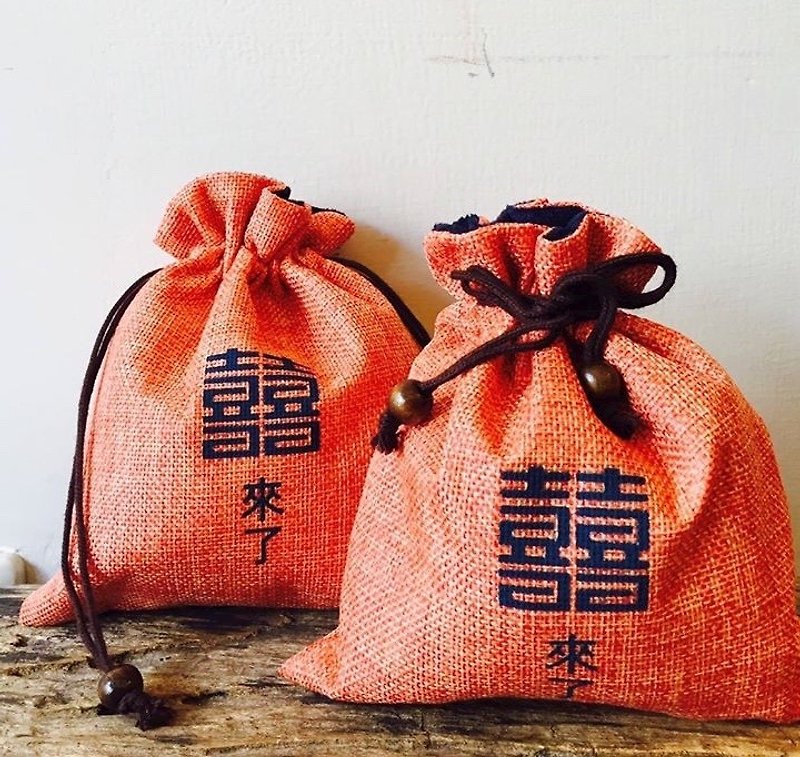 Share the gift of joy Taiwan black tea - ชา - อาหารสด สีแดง