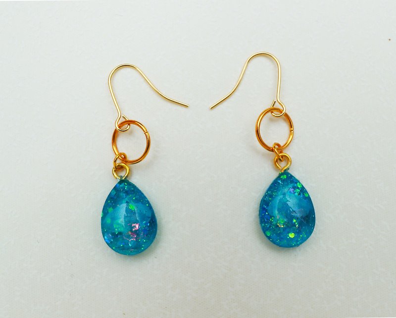 Golden circle sea blue jellyfish - Earrings & Clip-ons - Plastic Multicolor