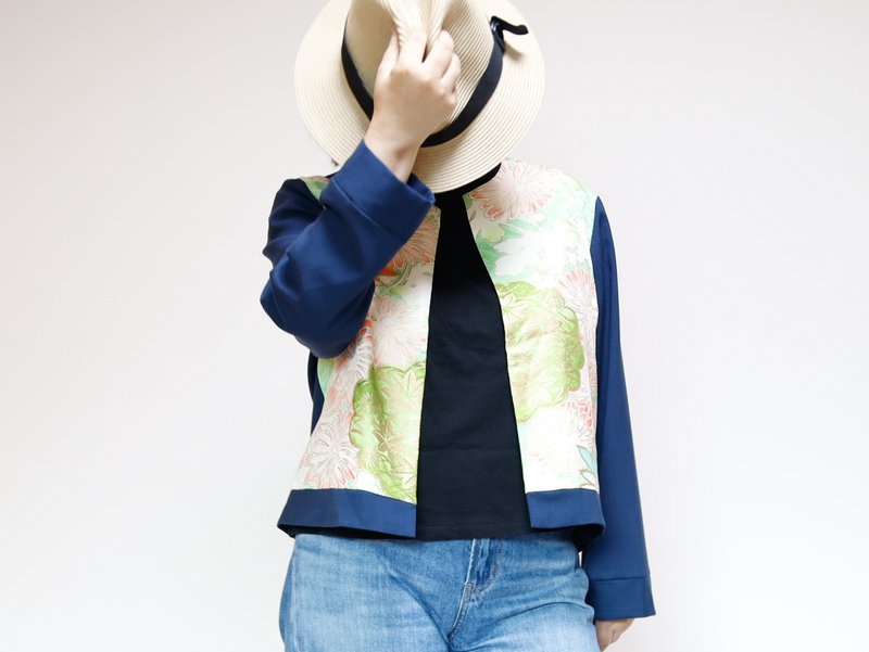 KIMONO CREW NECK JACKET -ヴィンテージ着物を使ったクルーネックジャケット １点物です - 女大衣/外套 - 聚酯纖維 藍色