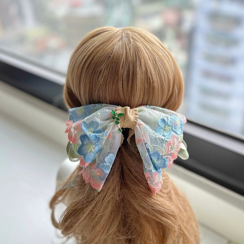 Exclusive double-layer lace intersecting banana clip fairy clip-Colorful Garden - เครื่องประดับผม - วัสดุอื่นๆ หลากหลายสี