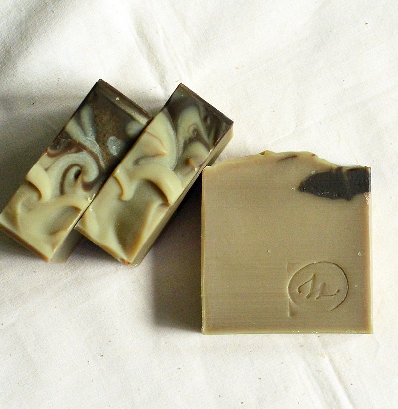 Wormwood herbal Soap | summer special, Natural soap, Handmade soap, CP soap - ครีมอาบน้ำ - พืช/ดอกไม้ สีเขียว