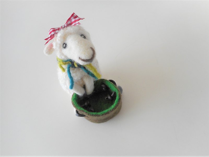 Ribbon sheep accessory - Other - Wool White