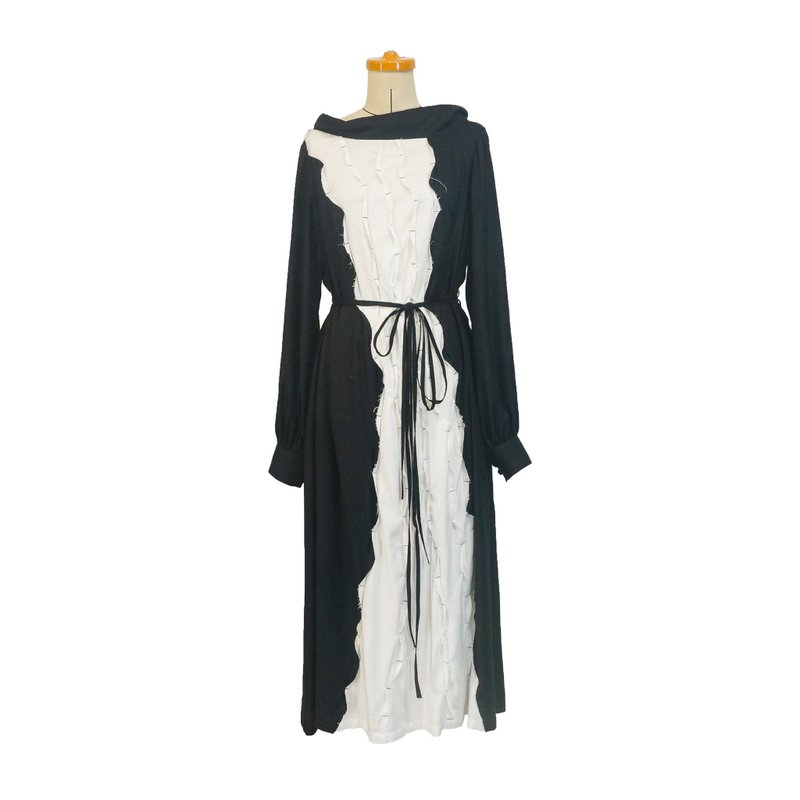 Aman No.104 Shangshanrushui long-sleeved dress Tencel black - ชุดเดรส - วัสดุอื่นๆ 