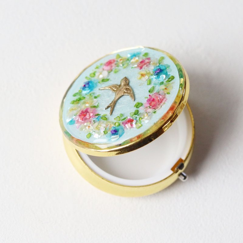 Forest Flower Field Pill Case Swallow, Rose, Small Floral Pattern, Sky Blue, Round, With Mirror - Makeup Brushes - Shell Blue