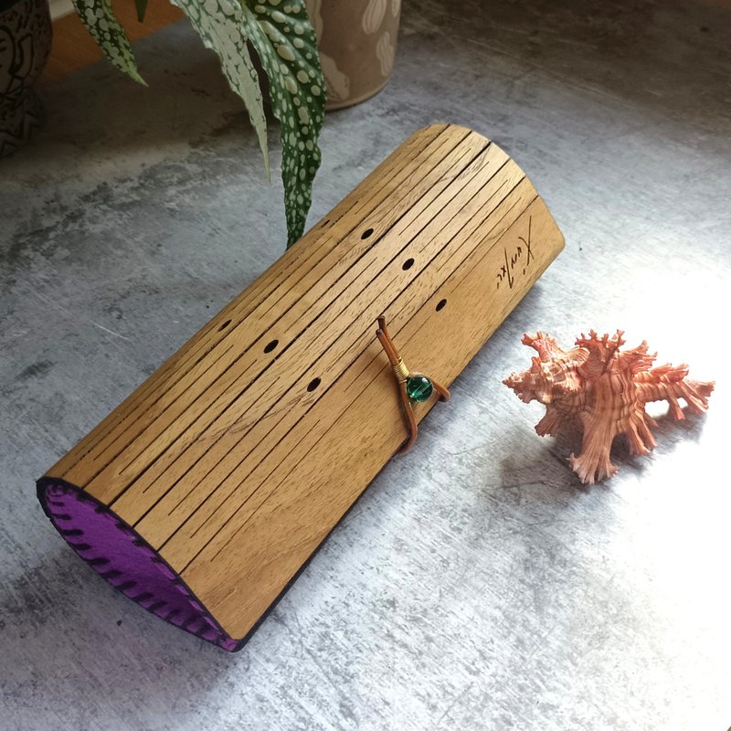 茉樂手盒/眼鏡盒/鉛筆盒/柚木/茉樂紅/永恆自然風/風格文具 - 鉛筆盒/筆袋 - 木頭 紫色