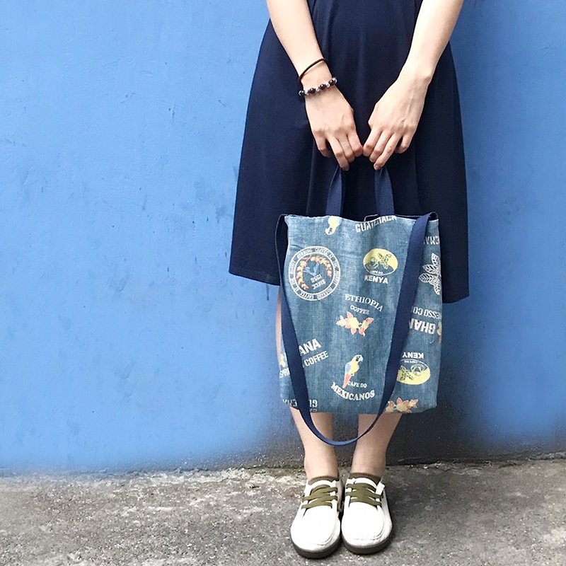 Go summer Beach handbag tote bag - กระเป๋าแมสเซนเจอร์ - ผ้าฝ้าย/ผ้าลินิน สีน้ำเงิน