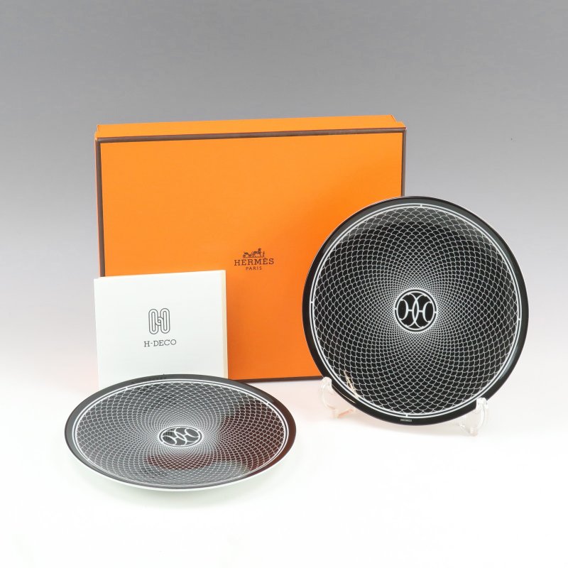 【日本直送】エルメス HERMES アッシュデコ Hデコ 食器 14cm プレート 2枚【未使用】Sランク - 盤子/餐盤/盤架 - 陶 黑色
