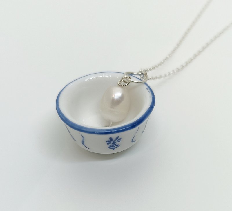 Nostalgic Ceramic Tableware Jewelry Series - Blue and White Porcelain Bowl Necklace - Necklaces - Pottery Blue