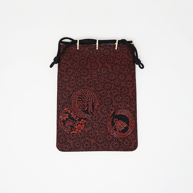 Go-kiri bag, Inden, crane and turtle pattern, black background x red lacquer - กระเป๋าถือ - หนังแท้ สีแดง