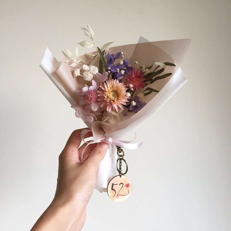 Berry Garden Dry Immortal Bouquet + Key Ring Set (Custom) - ช่อดอกไม้แห้ง - พืช/ดอกไม้ สึชมพู