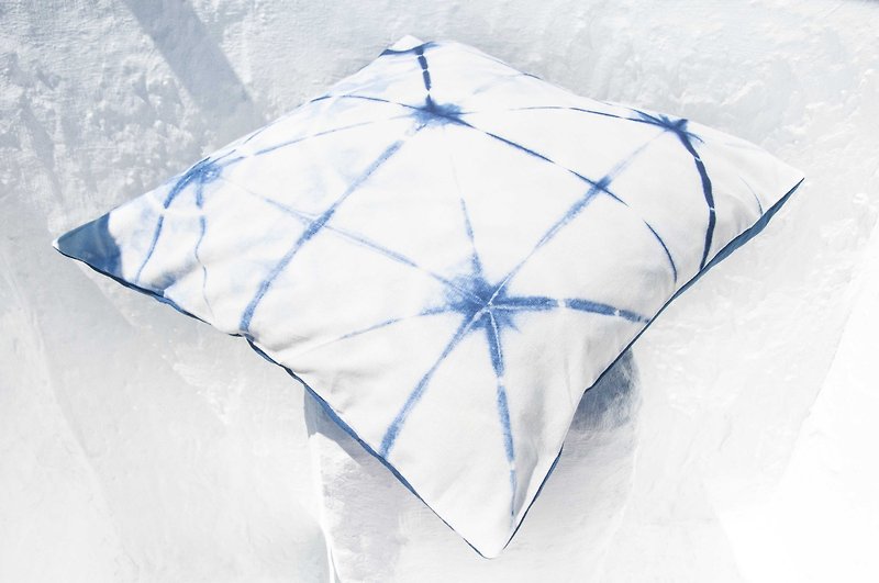 Blue dyed pillowcase/cotton pillowcase/printed pillowcase/indigo blue dyed pillowcase-blue dyed star - หมอน - ผ้าฝ้าย/ผ้าลินิน สีน้ำเงิน
