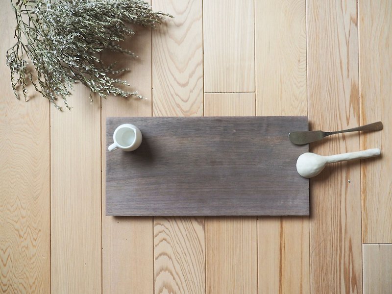 Chopping board/tableware/walnut - Serving Trays & Cutting Boards - Wood Purple
