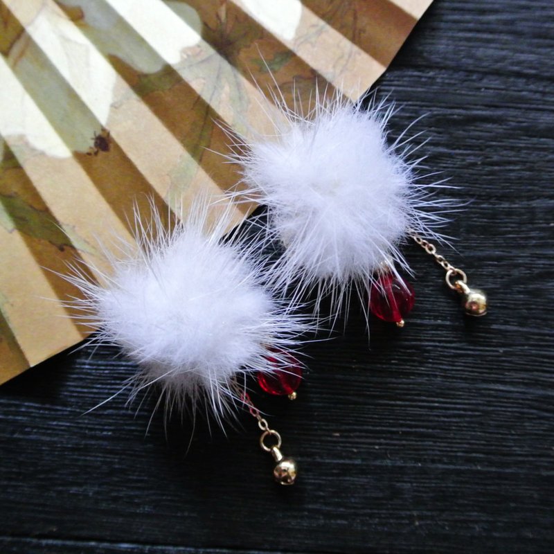 Furry hair buttons (pair) - Hair Accessories - Copper & Brass White