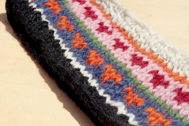Limited one Christmas gift / handmade wool woven colorful headband / pure wool woven headband / boho headband / crocheted headband / inner bristles woven headband-pink colorful Eastern Europe Totem - Hair Accessories - Wool Multicolor
