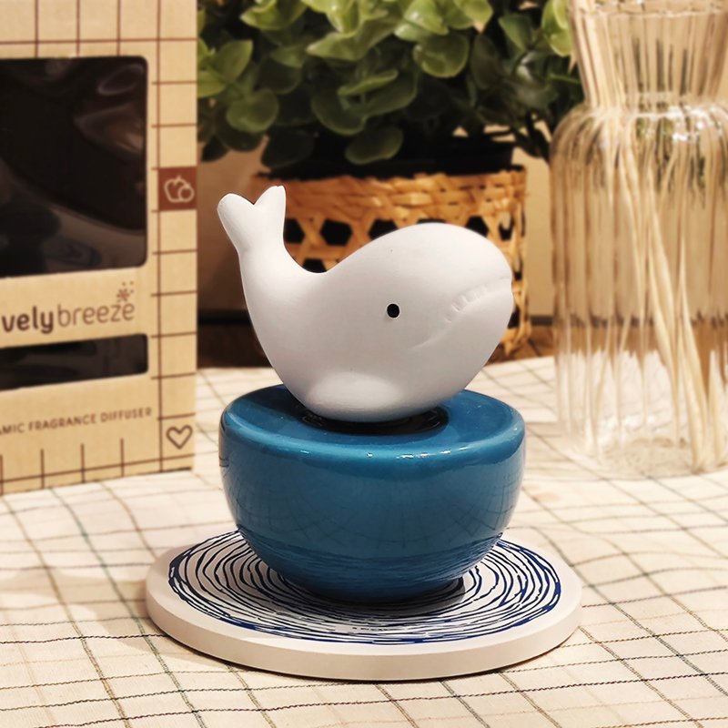 Willy Whale Ceramic Fragrance Diffuser เซรามิคกระจายกลิ่นหอมรูปวาฬ - น้ำหอม - ดินเผา สีน้ำเงิน