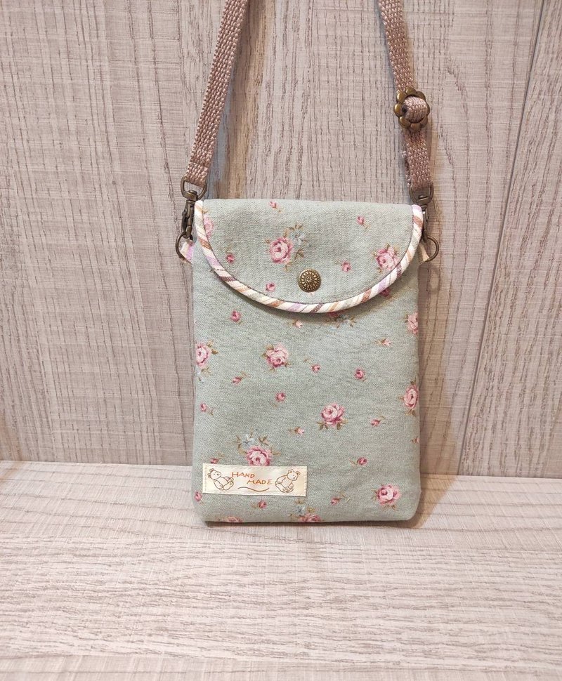 Mobile phone bag with zipper - country style gray green - กระเป๋าแมสเซนเจอร์ - ผ้าฝ้าย/ผ้าลินิน 