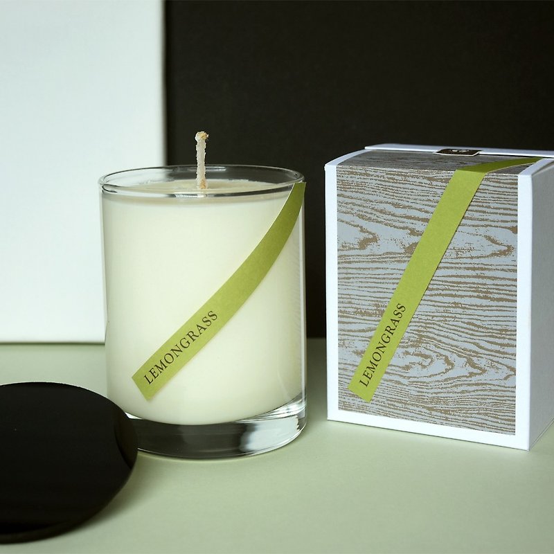 Vanilla fresh tone │ Qing Ting Green Pure Plant Soy Wax Essential Oil Candle - เทียน/เชิงเทียน - พืช/ดอกไม้ สีเขียว