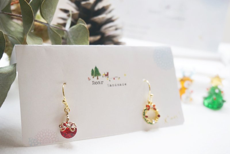 Handmade Earrings, Merry Christmas, Swarovski - Earrings & Clip-ons - Crystal Red