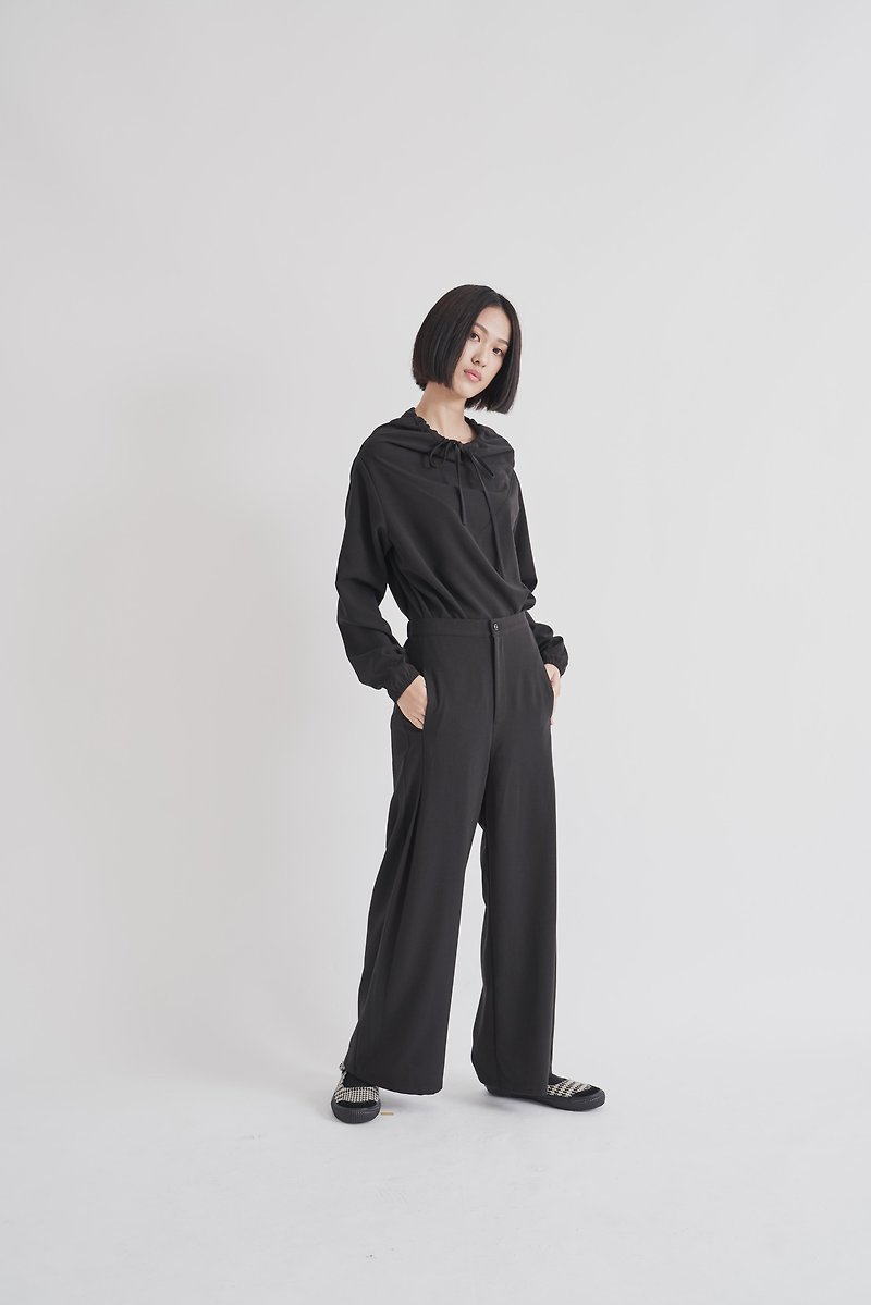 8 lie down. A-line trousers with large folds on both sides - กางเกงขายาว - ไฟเบอร์อื่นๆ สีดำ