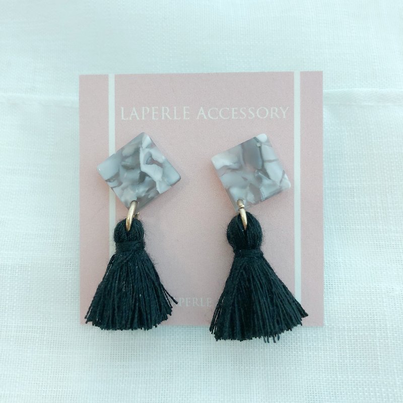 Black tassel Earrings Birthday gift Brithday  - ต่างหู - งานปัก สีดำ