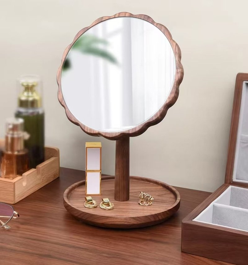 Wooden makeup mirror, walnut and designed. - อุปกรณ์แต่งหน้า/กระจก/หวี - ไม้ 