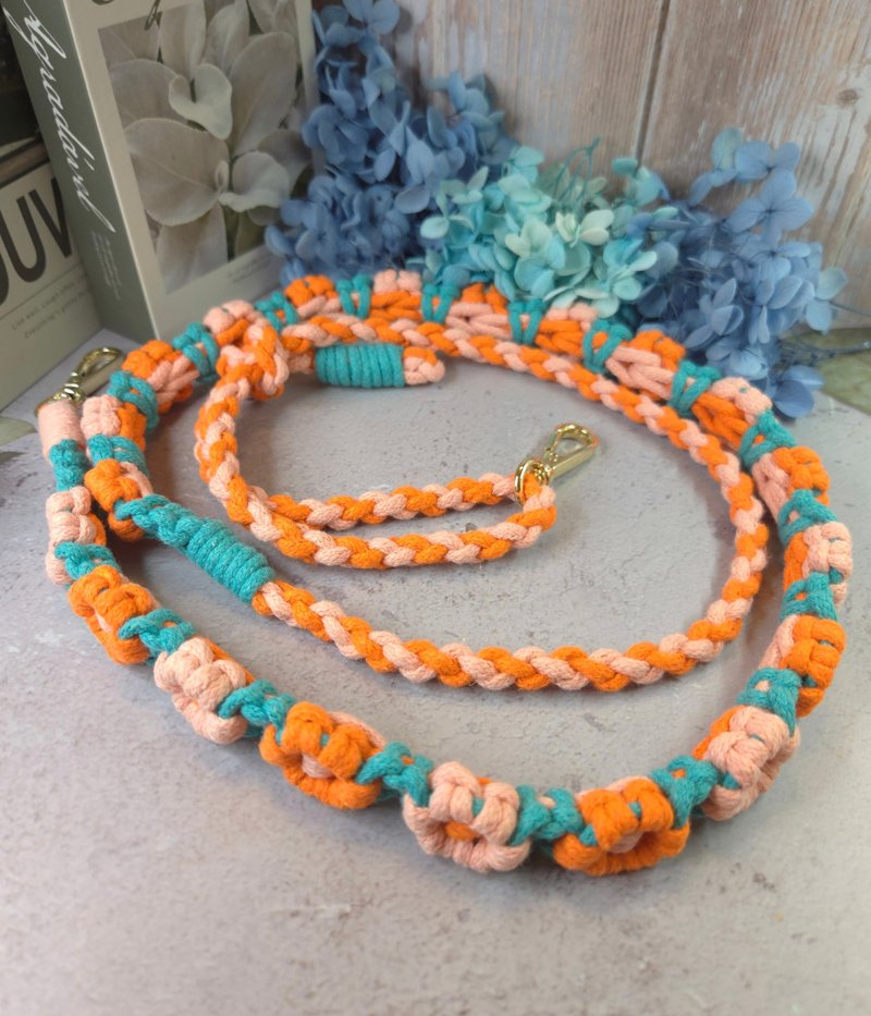 雙色雛菊手機斜背帶 橘色 膚粉 可調式 - 手機掛繩/背帶 - 棉．麻 多色