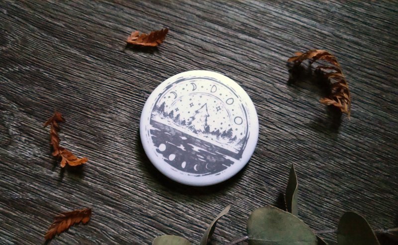 Badge - Moon and Tree (white) - เข็มกลัด/พิน - โลหะ สีกากี