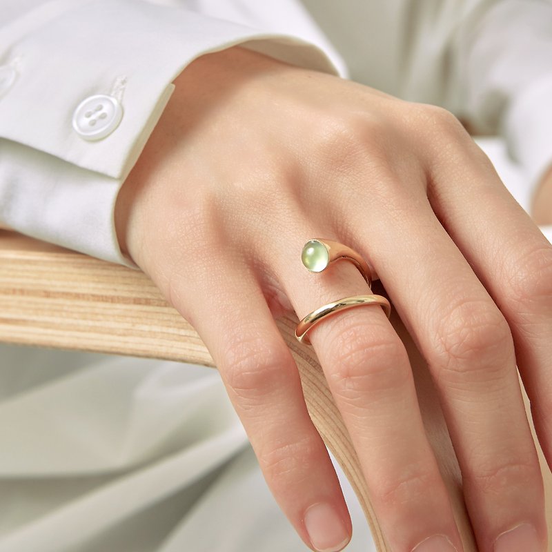 【วาเลนไทน์ Gift Box】Curling Monet Ring | Gold ring | Green Prehnite Gemstone - แหวนทั่วไป - เงินแท้ สีทอง