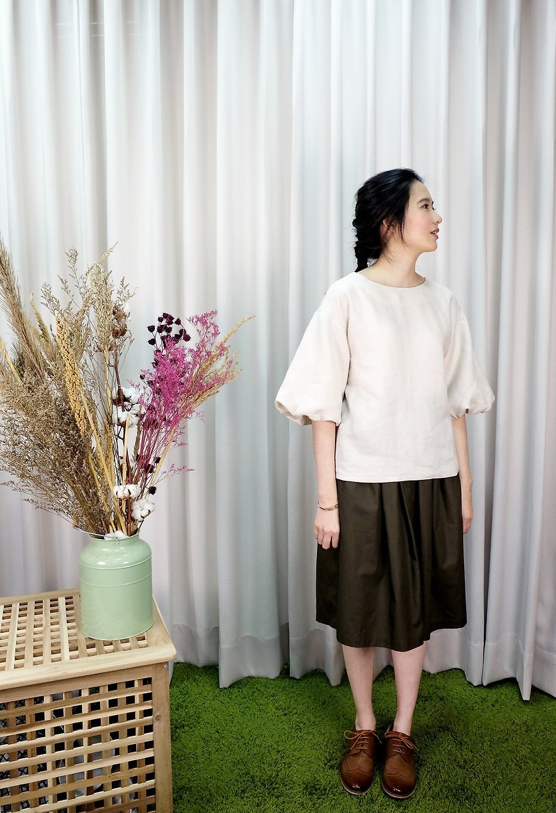 Puff Sleeve Top / Apricot Linen - เสื้อผู้หญิง - ผ้าฝ้าย/ผ้าลินิน สีกากี