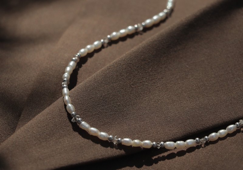 Pearl Necklace—Classic I Classic Natural Pearl Necklace - สร้อยคอ - ไข่มุก สีเงิน