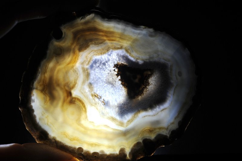 瑪瑙片 靈修 招財 破煞 防小人3 - 擺飾/家飾品 - 寶石 