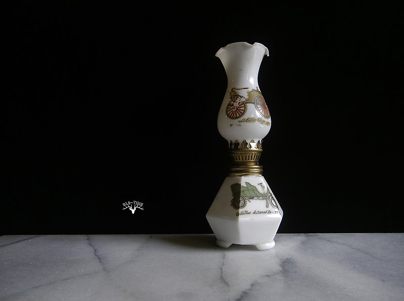 [OLD-TIME] Early England Milk Glass Oil Lamp - โคมไฟ - วัสดุอื่นๆ 