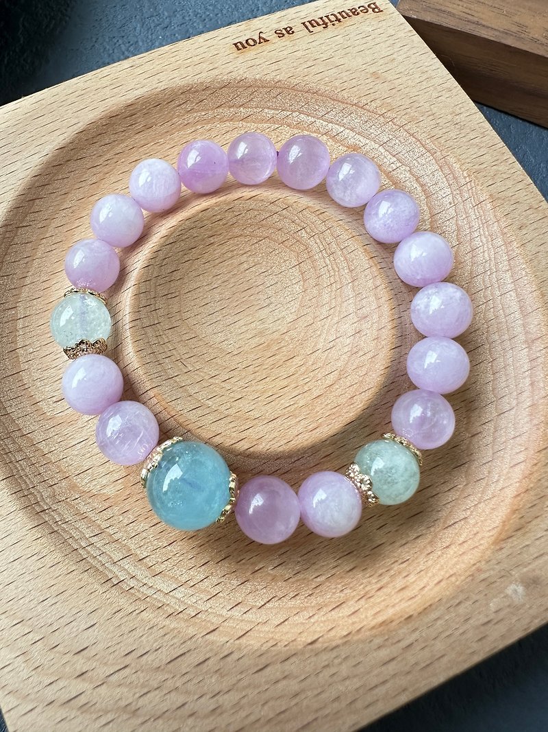 Zihui, aquamarine. Original bracelet. Items are shipped free. - Bracelets - Jade 
