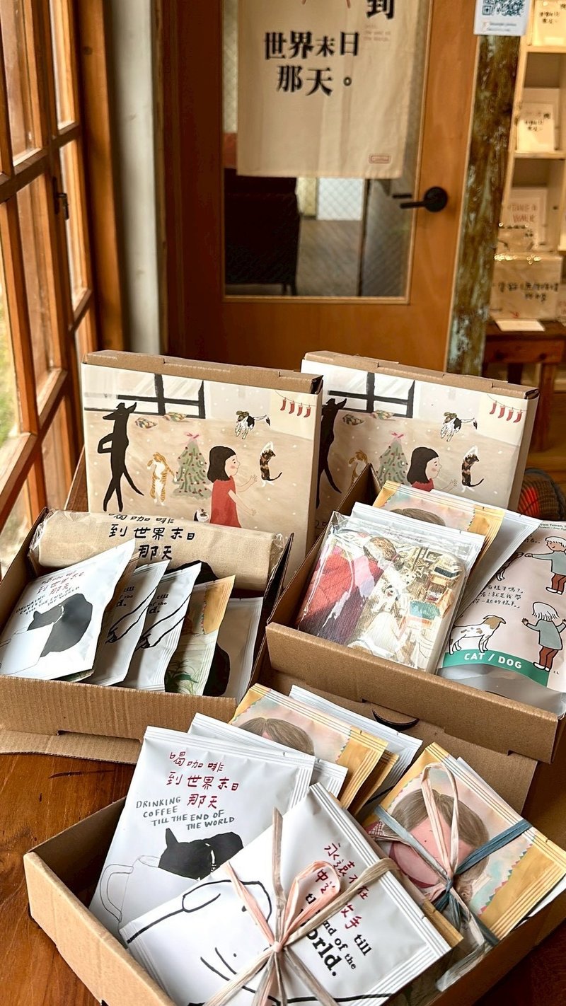 Li Jinlun - Warm Coffee Christmas Gift Set - กาแฟ - วัสดุอื่นๆ หลากหลายสี