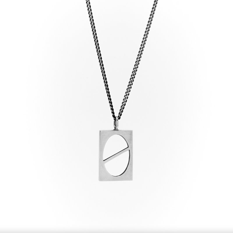 Bold line frame oval pendant - สร้อยคอ - เงินแท้ สีเงิน