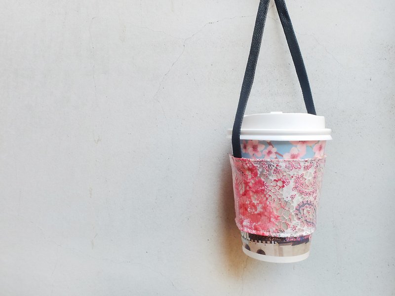 [Handmade accessories] Double-sided eco-friendly glutinous material carrying bag, cup cover, waterproof lace, made in Taiwan - Beverage Holders & Bags - Waterproof Material Multicolor