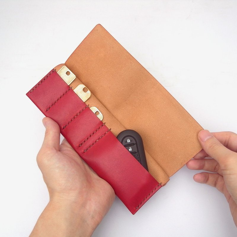 Key Case using Sappan Wood Dyed Leather【zlat/ずらっと】 #horizontal type #hand sewn - Keychains - Genuine Leather Red